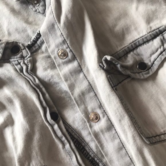 Top - Picture 3 of 4